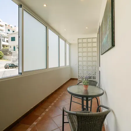 Lido Escape * Funchal (Madeira)