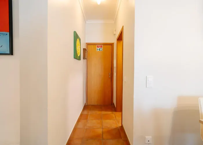 Lido Escape Apartment *